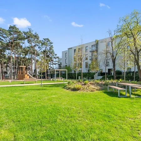 Nadmorski Dwor - Apartamenty Przy Plazy Gdansk Exterior photo